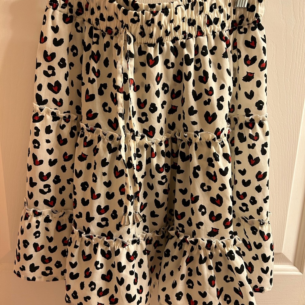 Cute skirt with hearts